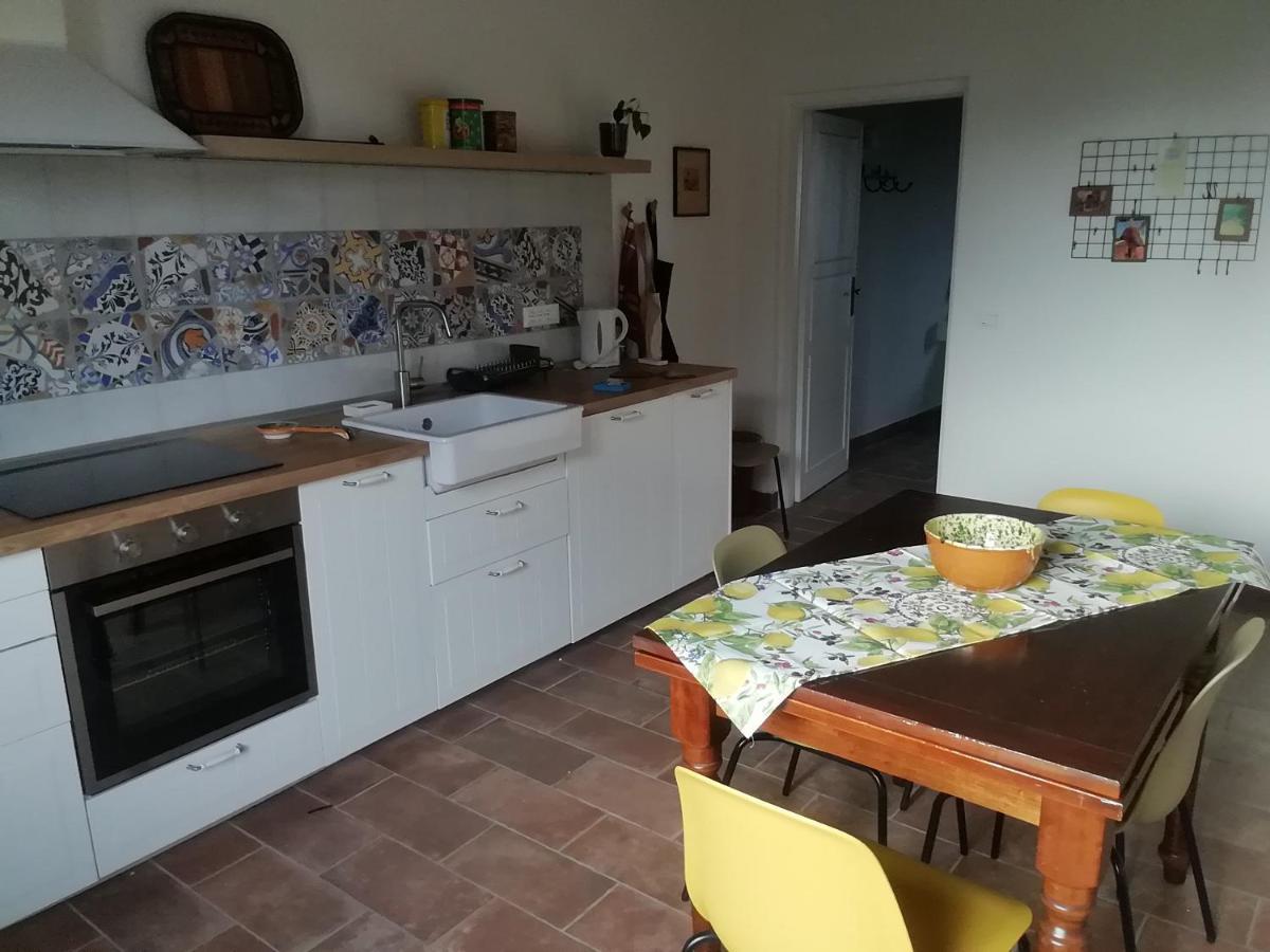 Agriturismo Fattoria Le Caprine Gambassi Terme Kültér fotó