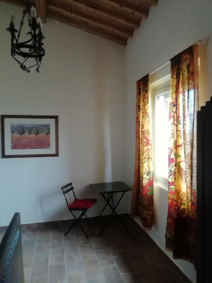 Agriturismo Fattoria Le Caprine Gambassi Terme Kültér fotó